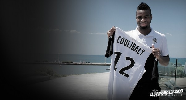 包含巴斯蒂亚爆冷胜利，法甲劲旅难以抑制的词条